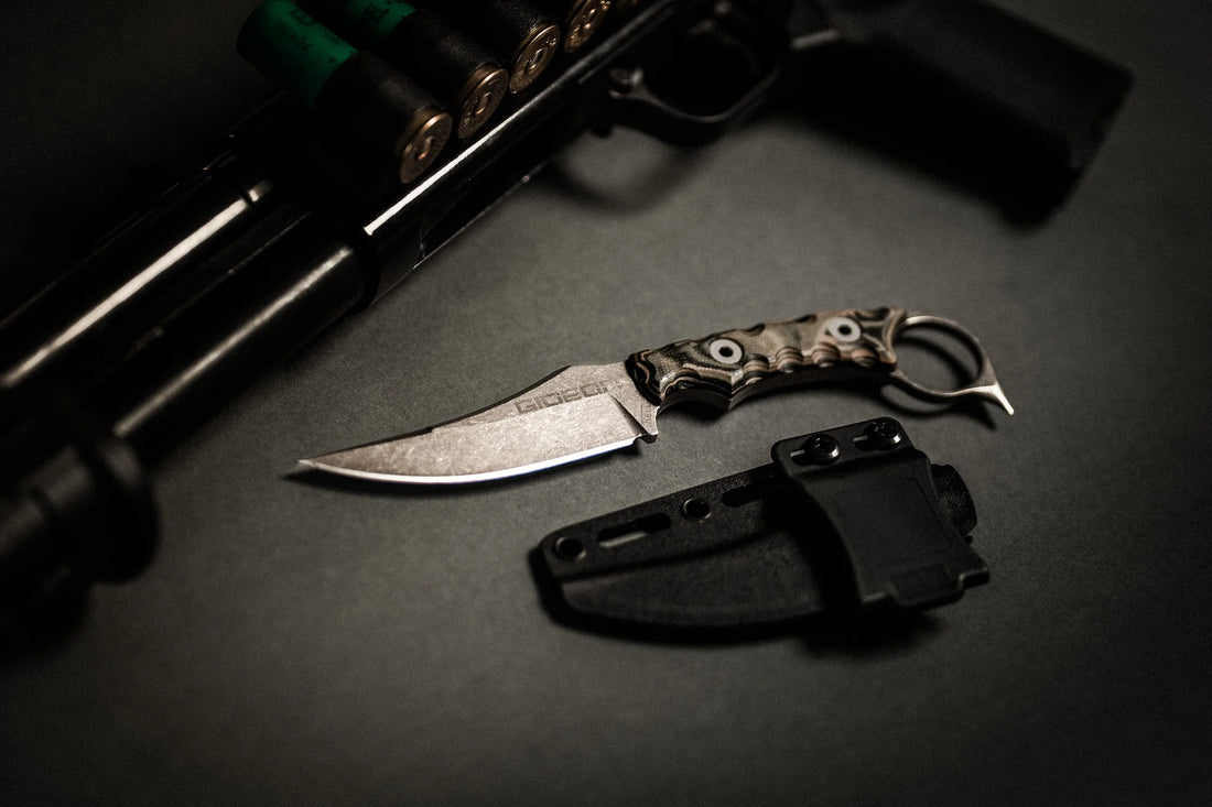 Survival knife with sheath