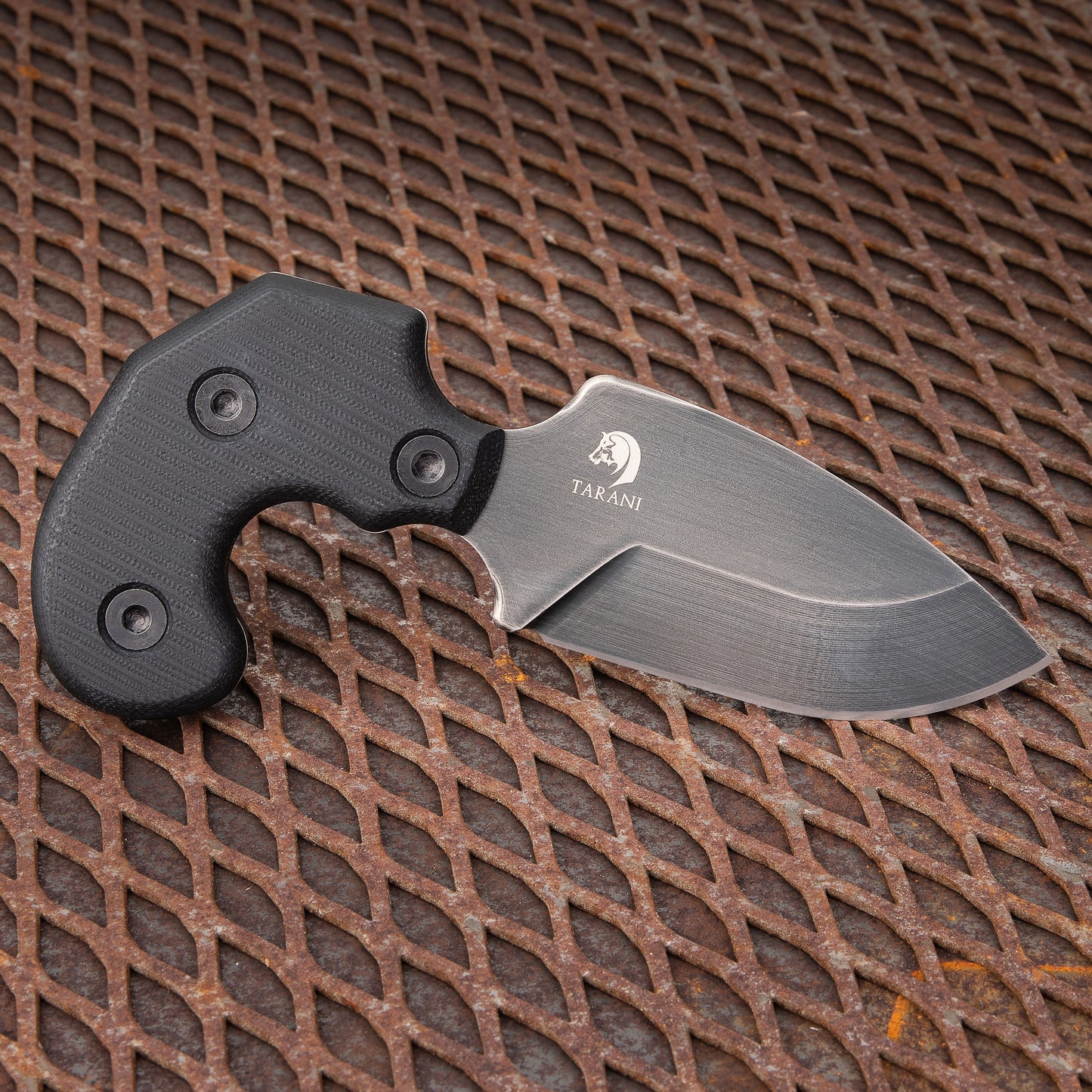 Tarani Close Quarters (TCQ) Tri-Angle fixed blade series®