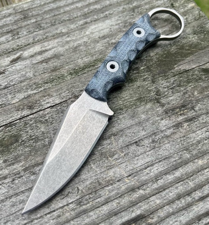 clean tactical knife